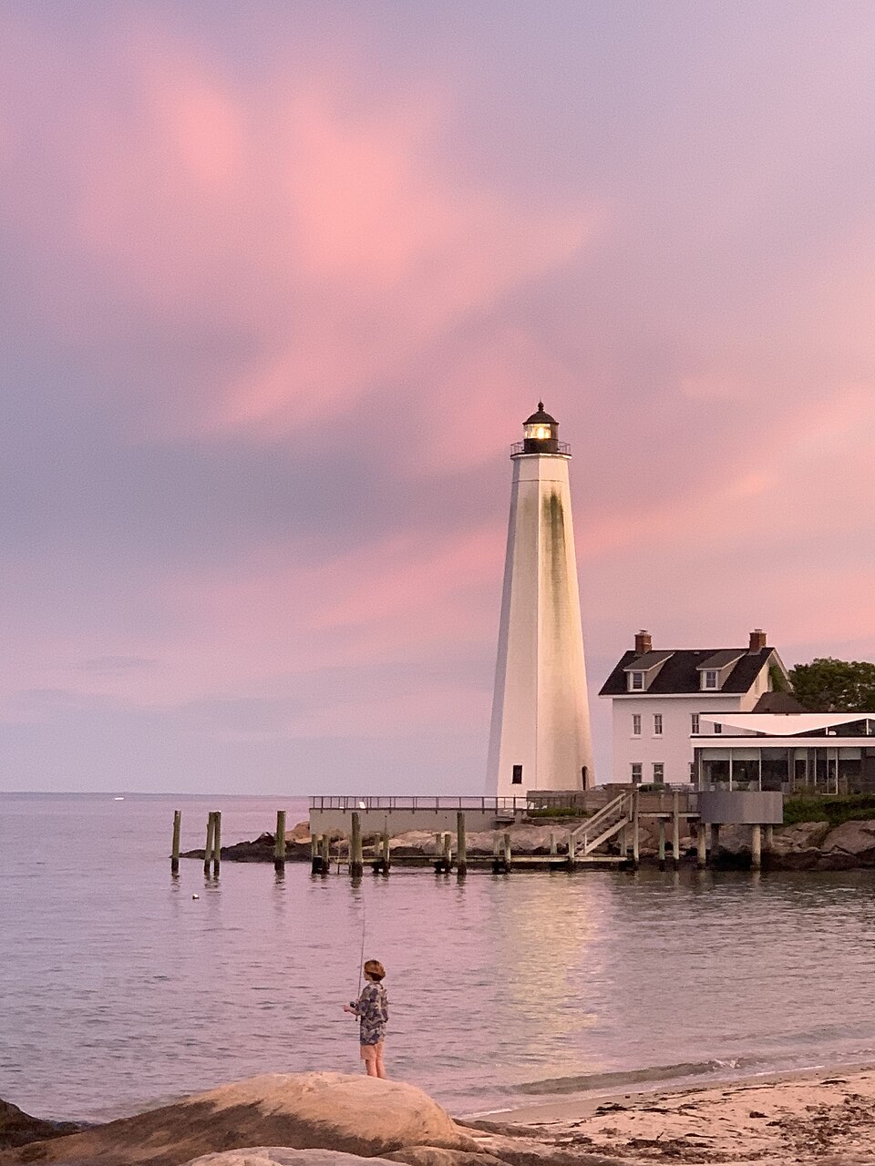 New London Harbor Light